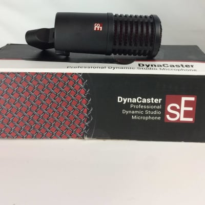 sE Electronics DynaCaster Dynamic Broadcast Microphone with Built