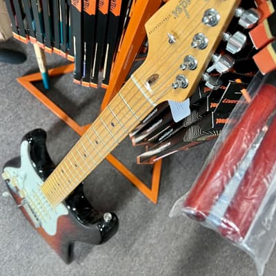 Fender American Standard Stratocaster Left-Handed with Maple Fretboard 2012 3-Colour Sunburst image 2