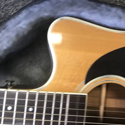 Takamine Pro series vintage acoustic -electric guitar Japan 1984 thin body with nice hard case in very good condition image 9