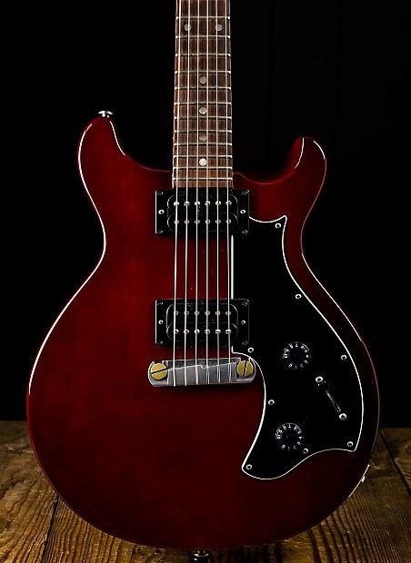 Amazon.com: PRS SE Mira, Vintage Cherry with Gigbag