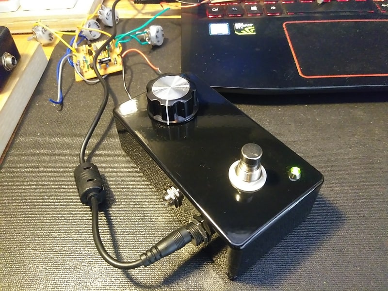 DAM Meathead クローン DAM Meathead Vs Clone by Rebel Effects UK Fuzz Pedal