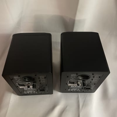 M-Audio BX5 D2 70-watt Bi-Amplified Studio Monitors image 3