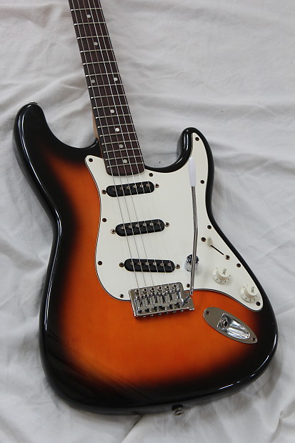 1997 shop squier stratocaster