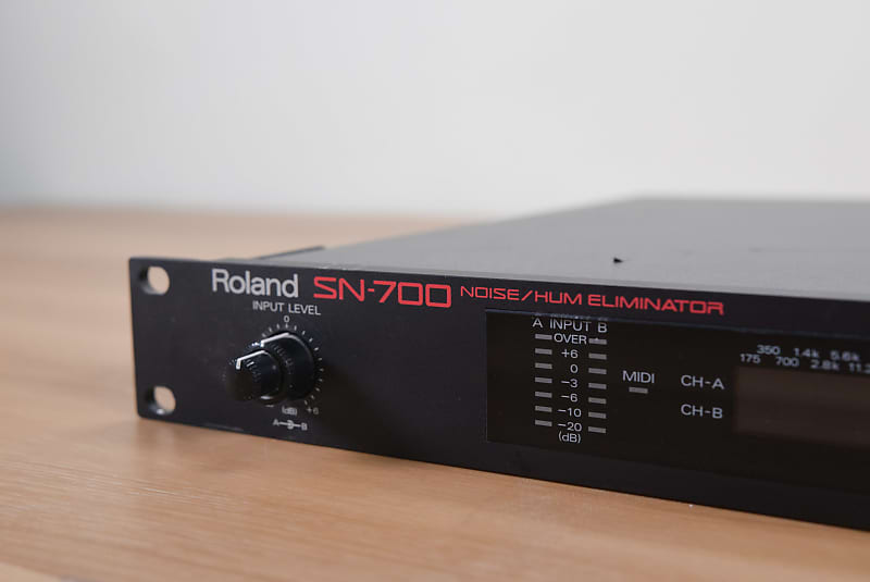 Roland SN-700 ノイズハムエリミネーター Roland SN-700 ノイズハムエリミネーター