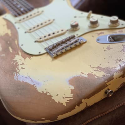 Fender Custom Shop NAMM Limited Big Head '60s Reissue Stratocaster Vintage White Super Heavy Relic image 5