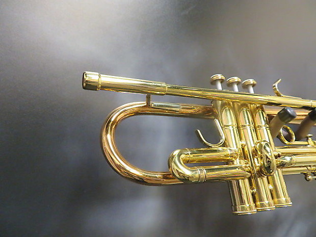 【美品】CONN コーン1000B トランペット Conn Model 1000B Brass Trumpet with Case, Instruction Books