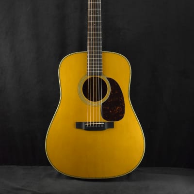 Martin Custom Shop Dreadnought Adirondack Spruce/Wild Grain East Indian Rosewood Stage 1 Aged Natural image 2