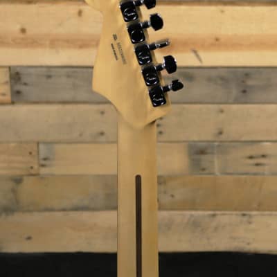 Fender Player Series Stratocaster HSS 3-Color Sunburst w/ Pau Ferro Fretboard image 7