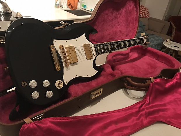 Gibson store sg celebrity