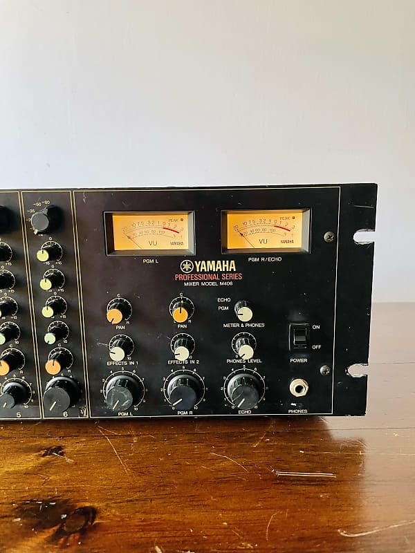Yamaha M406 
