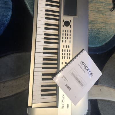 Korg Krome 88-Key Limited Edition Digital Synthesizer Workstation 2010s - Platinum