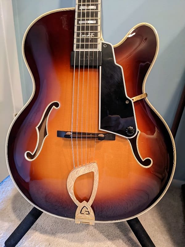 Stunning 2000 Guild/Benedetto Artist Award Signature Model Antique Burst Mint!  YouTube video below Recently had a professional setup. image 1