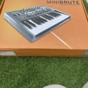 Arturia MiniBrute 25-Key Synthesizer 2012 - 2018 Black