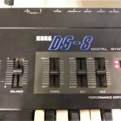 Korg DS-8 synth 61-keys - new battery image 3