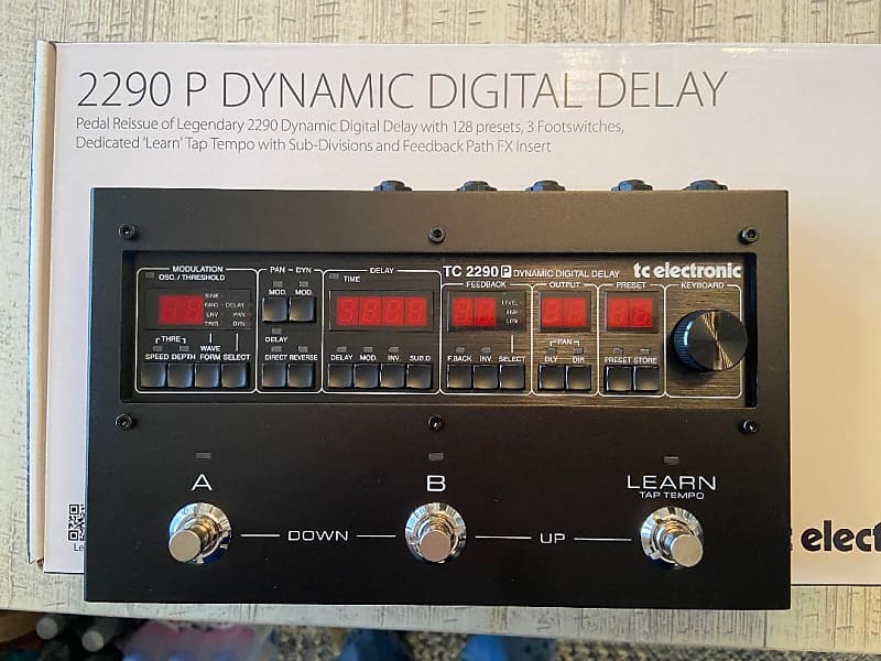 TC Electronic 2290 Dynamic Digital Delay Pedal Reverb