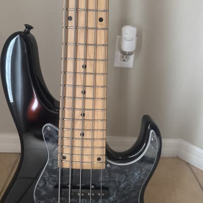 Sadowsky Metro Japan J J 24 fret Maple neck with Ash body image 6