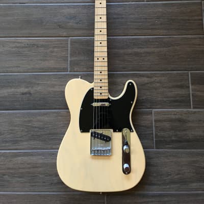 Fender Standard Telecaster Blonde 2015