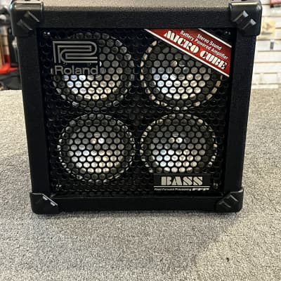 Roland Micro Cube Bass RX 2x2.5-Watt 4x4