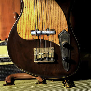 Postal Dixie Flyer Jr Short Scale Bass Walnut and Cherry image 9