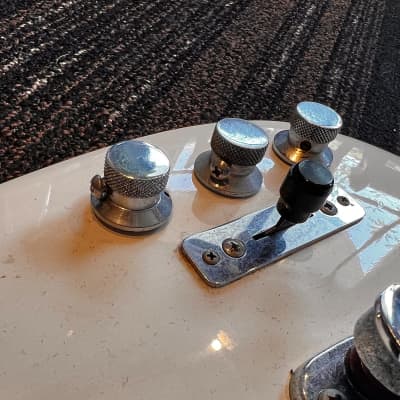 Vox Teardrop 1960'S white | Reverb