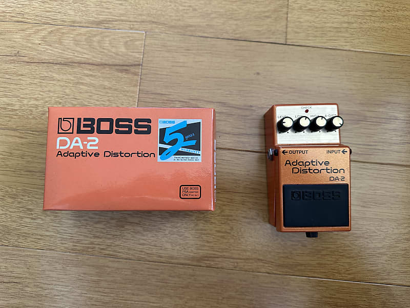 Boss DA-2 Adaptive Distortion