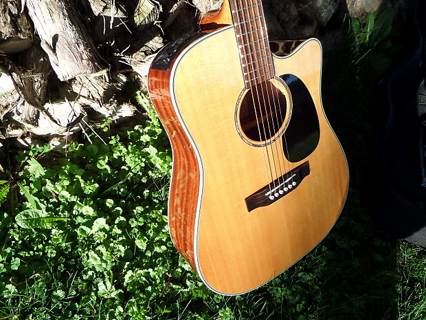 Takamine clearance eg 530