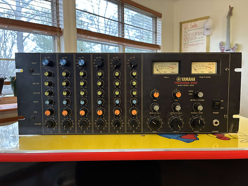 Yamaha M406 Professional Series 6-Channel Rackmount Mixer | Reverb