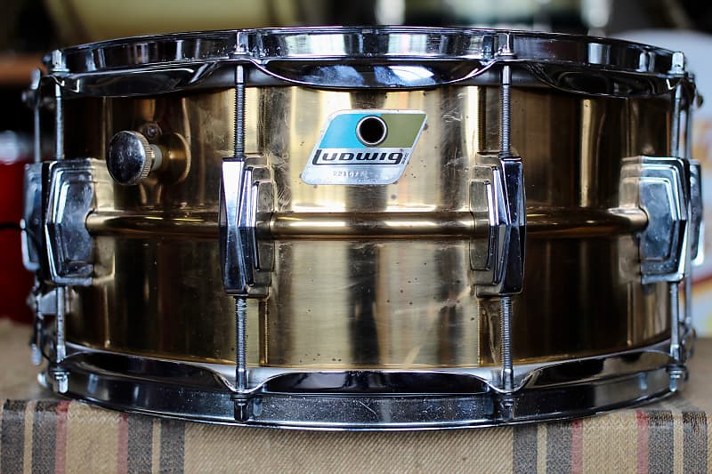 Ludwig No. 552 Bronze 6.5x14" Snare Drum with Rounded Blue/Olive Badge 1981 - 1984 image 2