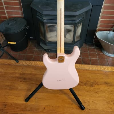 USA  Fender Warmoth Hardtail Stratocaster Shell Pink image 4