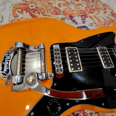 Fender Jazzmaster w/ Bigsby, Tom Anderson pickups, locking tuners, roller bridge, mods etc.- HSC image 4