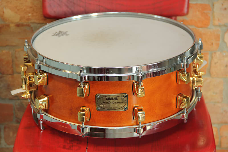 Yamaha Maple Custom 14x5.5 snare drum - natural vintage