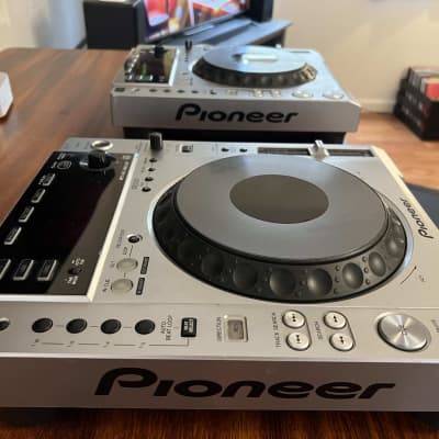 2x Pioneer CDJ-850 DJ Digital Media Player - Silver, Pair image 5
