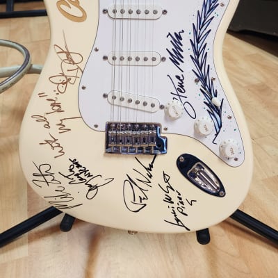 2003 Fender Museum Steve Miller Signed Stratocaster image 2