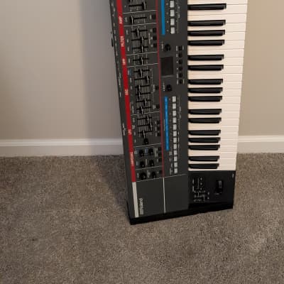 Roland Juno-X 61-Key Programmable Polyphonic Synthesizer 2022 - Present - Black