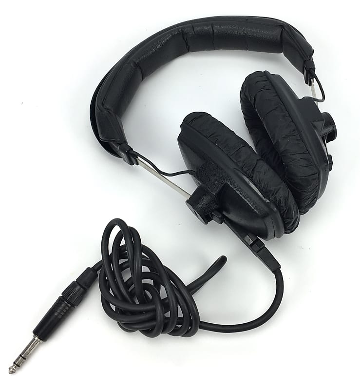 Beyerdynamic DT 100 | Reverb