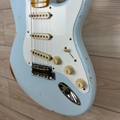 Fender Custom Shop Limited Edition 1956 Relic Stratocaster Faded Sonic Blue image 4