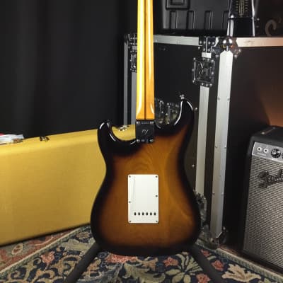 Fender Eric Johnson 1954 ‚ÄúVirginia‚Äù Stratocaster- 2-Color Sunburst image 10