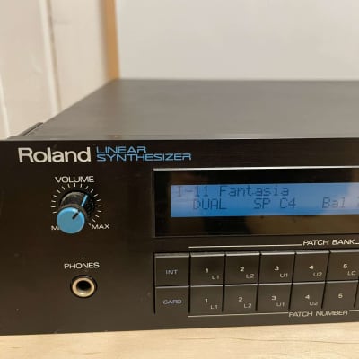 Roland D-550 Rack synth version of the D-50 - 1987