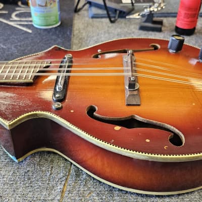 Kay Venetian mandolin with pickup (1960's ?) - Sunburst for sale
