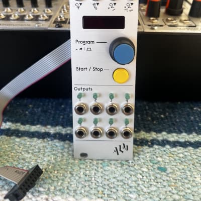Pamela's New Workout モジュラーシンセサイザー almbusycircuits_pamelasnewwork