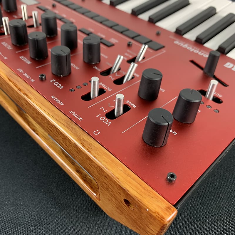 Korg Monologue Analog Monophonic Synthesizer Red - Perfect