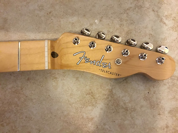 Telecaster shop v neck