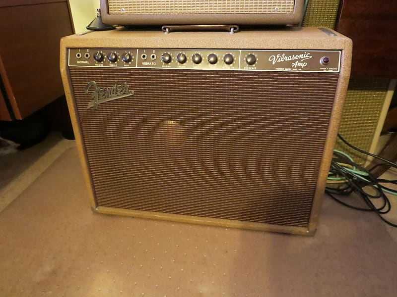 Fender Vibrasonic (1960) Brown Tolex | Reverb UK