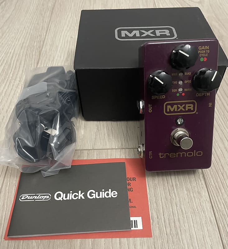 MXR M305 Tremolo