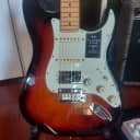 Fender Player Plus Stratocaster HSS Maple Fretboard 2022 - 3 Color Sunburst