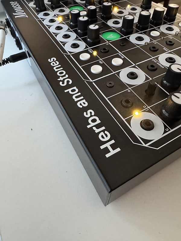 Herbs and Stones Mousse Dual Voice Semi Modular Hybrid
