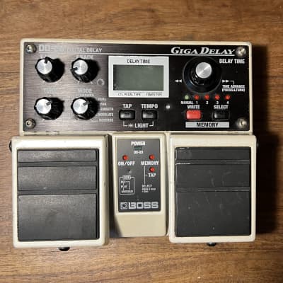 Boss DD-20 Giga Delay | Reverb