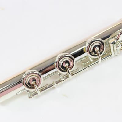 Azumi Model AZ3SRBEO Professional Solid Silver Flute SN YD00401 DISPLAY MODEL image 4