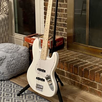 Glarry GJazz Ⅱ Upgrade Electric Bass Guitar White image 1
