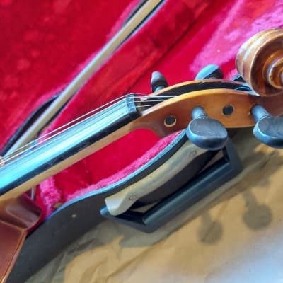 Japan Stradivarius size 4/4 full-size violin, Very Good Condition, case & bow image 8